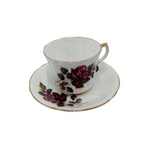 WINDSOR Cup & Saucer Floral Flowers Roses Green and Gold Bone China